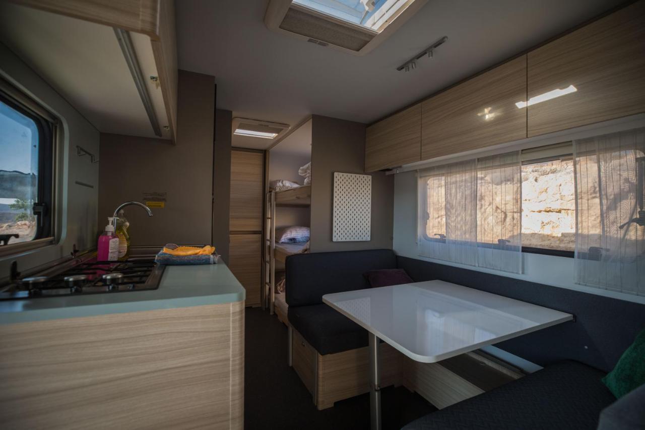 Itav Bateva Caravans - ייטב בטבע קרוואנים ミツペ・ラモン エクステリア 写真